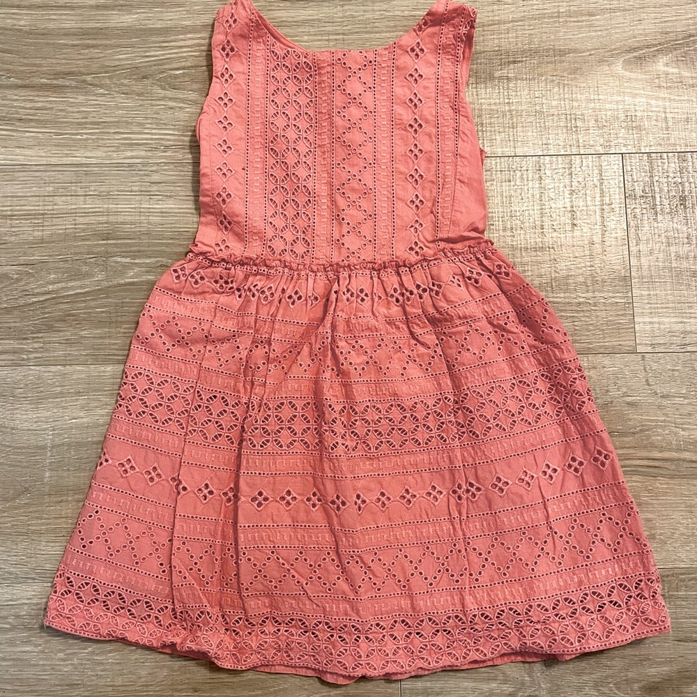Gap kid embroidery dress. Size 6/7